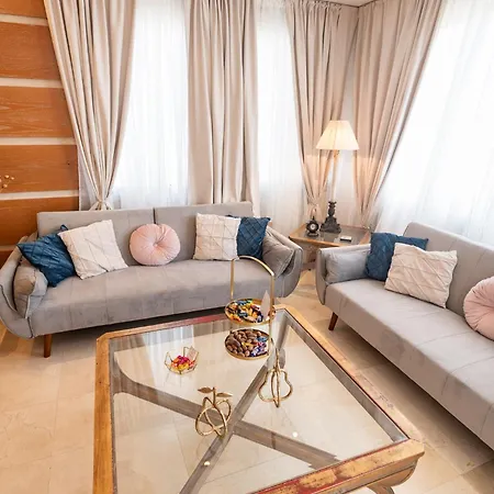 Quattro Beachfront Sea View Ap 4 Apartment