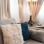 Lägenhet Quattro Beachfront Sea View Ap 4 *